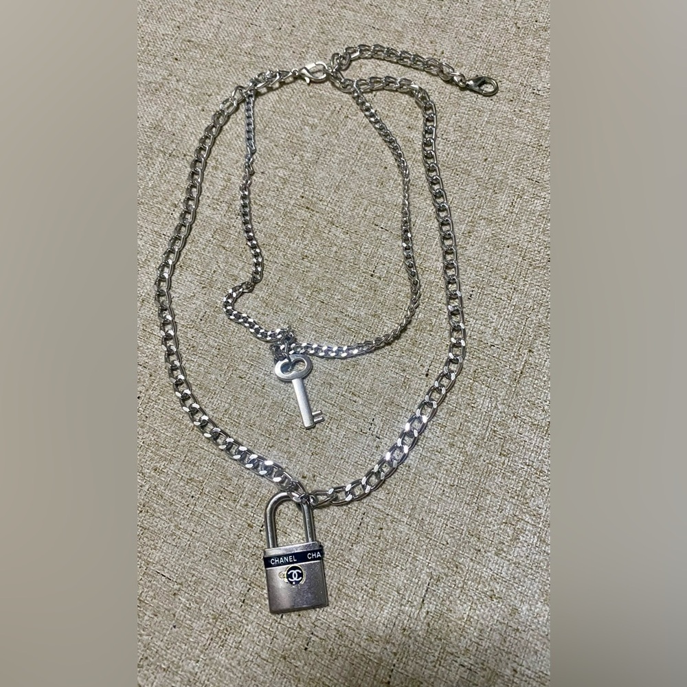 Elegant Silver Necklace with Key Pendant